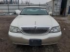 2005 Lincoln Town Car Signature Limited