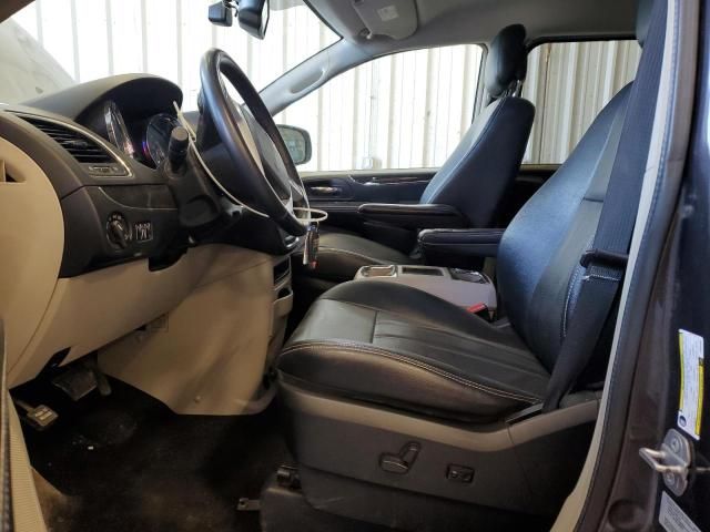 2015 Chrysler Town & Country Touring L