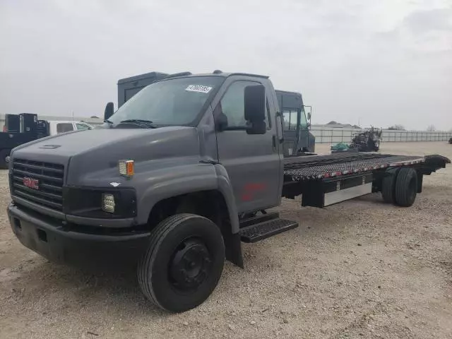 2005 GMC C5000 Rollback Truck