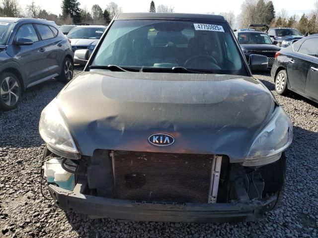 2012 KIA Soul +