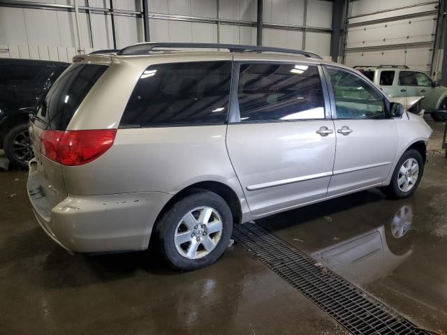 2006 Toyota Sienna CE