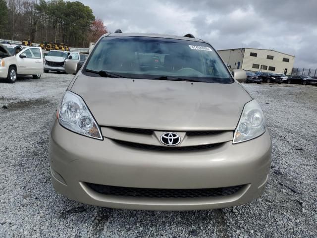 2009 Toyota Sienna XLE