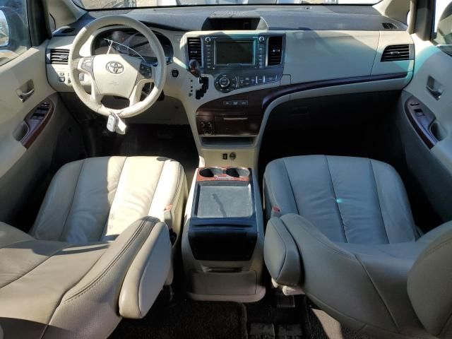 2011 Toyota Sienna XLE