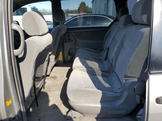 2006 Toyota Sienna CE