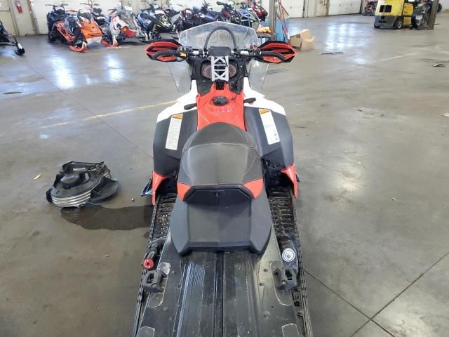 2014 Skidoo 2014 Skidoo Renegade