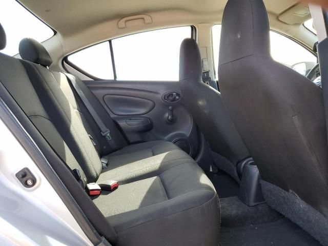 2015 Nissan Versa S