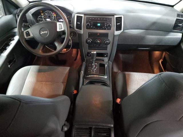 2009 Jeep Grand Cherokee Laredo