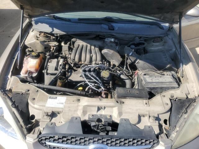 2002 Ford Taurus SE