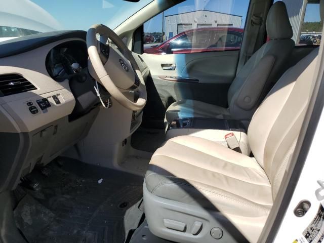 2014 Toyota Sienna XLE