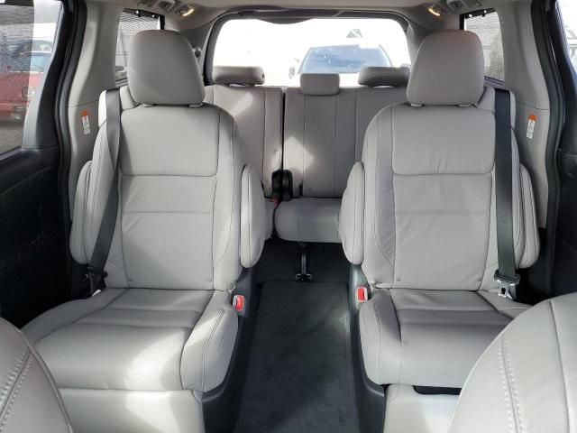 2015 Toyota Sienna XLE