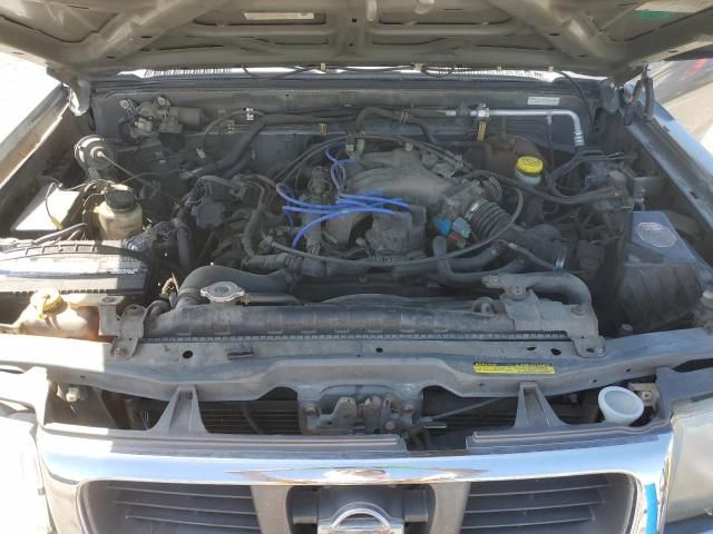 2000 Nissan Frontier Crew Cab XE