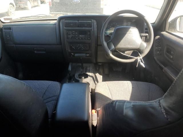 2000 Jeep Cherokee SE