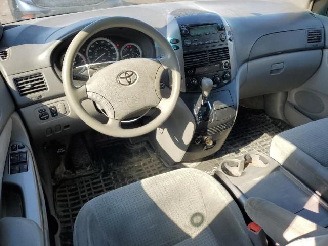 2006 Toyota Sienna CE