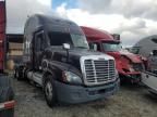 2011 Freightliner Cascadia 125 Semi Truck