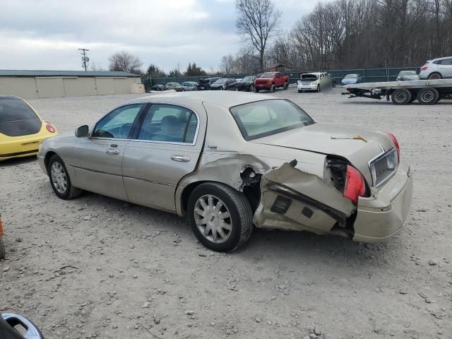 2010 Lincoln Town Car Signature Limited