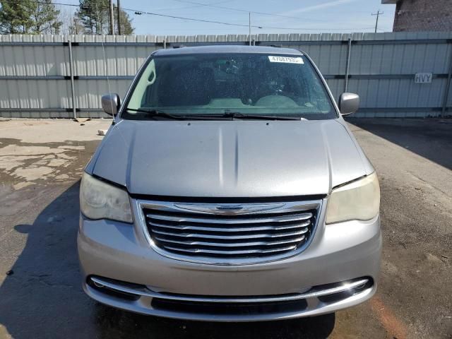 2013 Chrysler Town & Country Touring