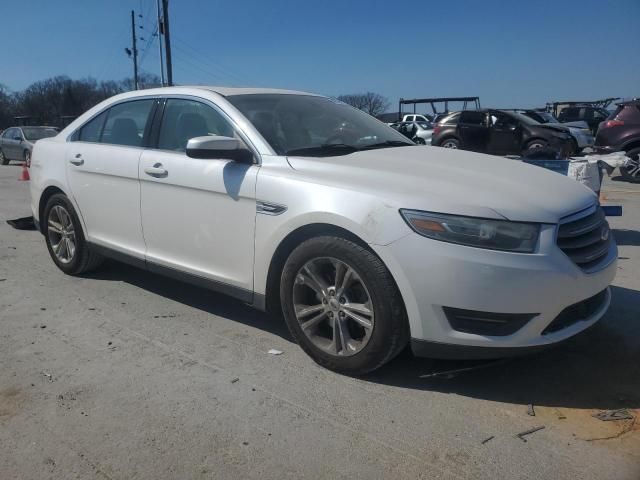 2014 Ford Taurus SEL