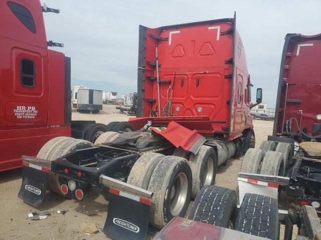 2023 Freightliner Cascadia 126