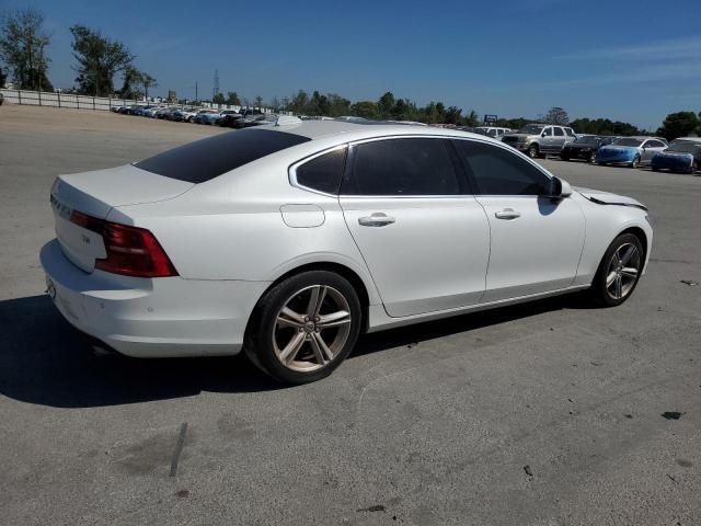 2018 Volvo S90 T5 Momentum