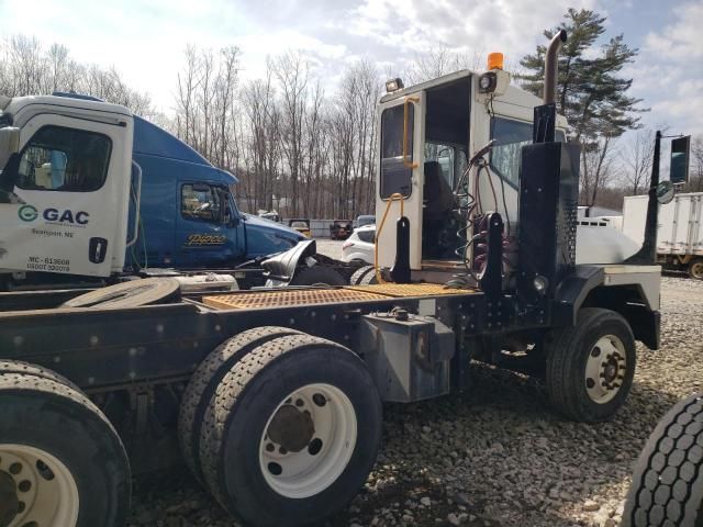 2017 Kalmar Ottawa T2 Yard Truck