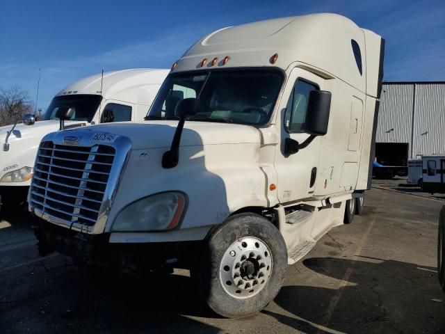 2015 Freightliner Cascadia 125