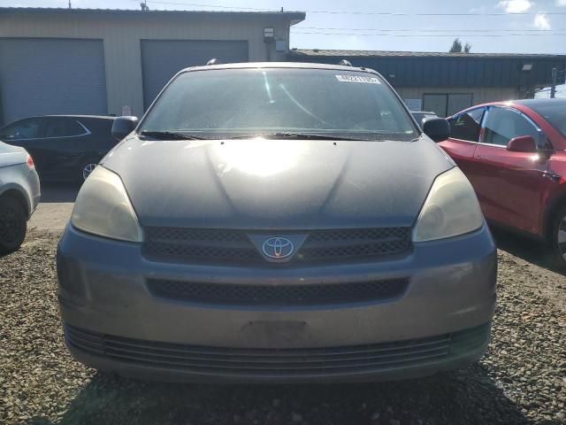 2005 Toyota Sienna CE