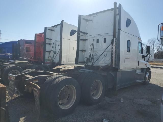 2016 Freightliner Cascadia 125