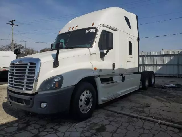 2018 Freightliner Cascadia 125