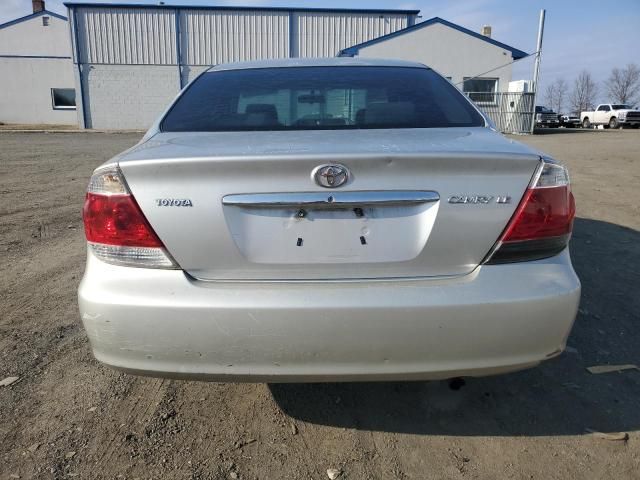 2005 Toyota Camry LE