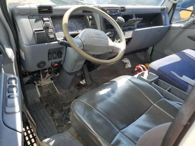 2007 Sterling Mitsubishi Chassis COE 40