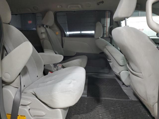 2011 Toyota Sienna LE