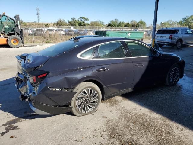 2025 Hyundai Sonata Hybrid