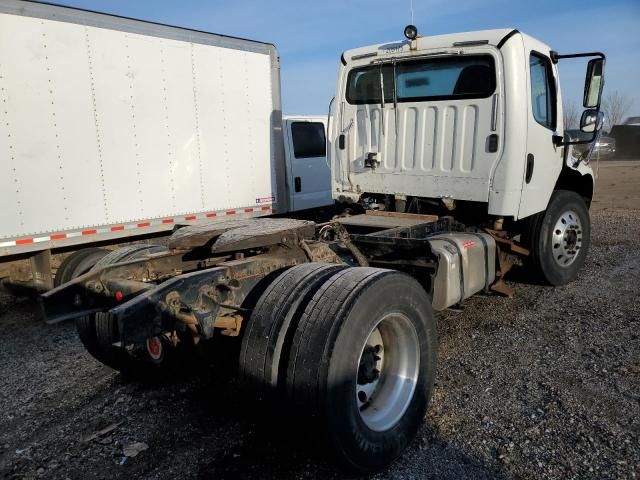 2018 Freightliner Business Class M2 Semi Truck