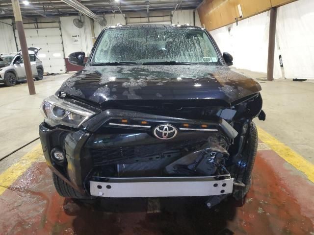 2022 Toyota 4runner SR5/SR5 Premium