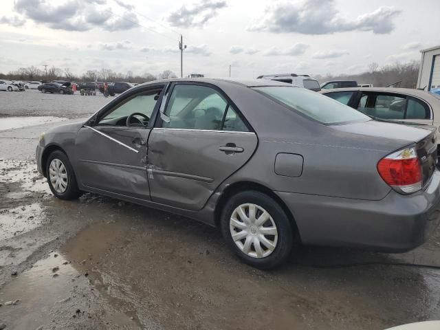 2005 Toyota Camry LE