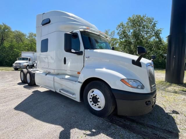 2018 International LT625