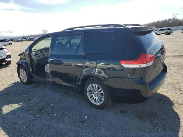 2013 Toyota Sienna XLE