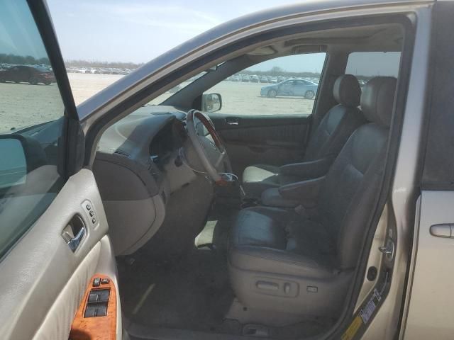 2008 Toyota Sienna XLE