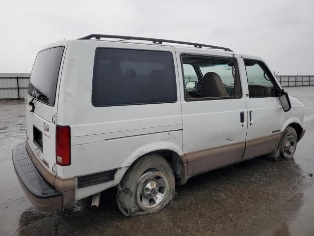 2002 GMC Safari XT