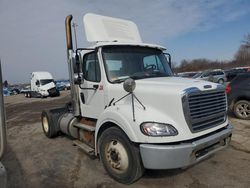 Salvage trucks for sale at Woodhaven, MI auction: 2015 Freightliner Business Class M2 112 Semi Truck