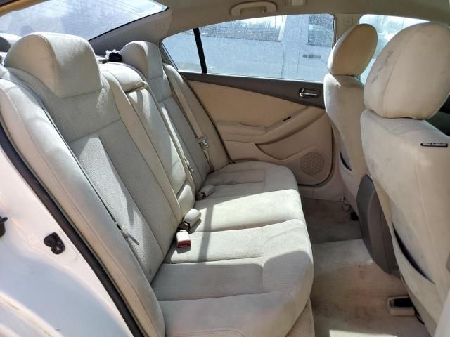 2010 Nissan Altima Base