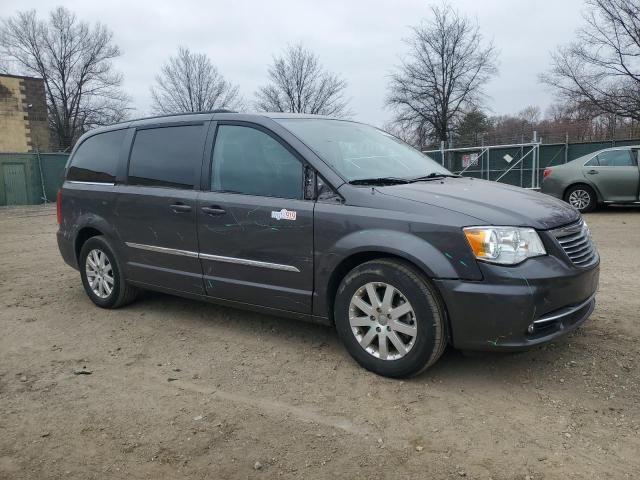 2016 Chrysler Town & Country Touring