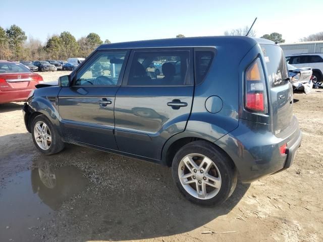 2011 KIA Soul +