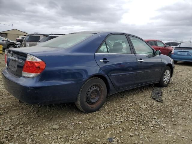 2005 Toyota Camry LE