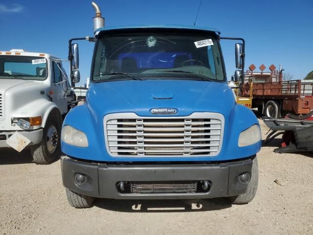 2003 Freightliner Business Class M2 Truck Cab Andchassis