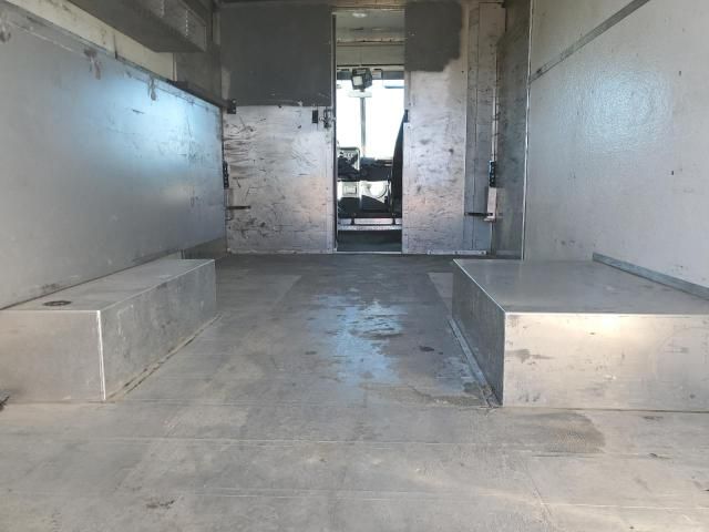 2004 Freightliner Chassis M Line WALK-IN Van