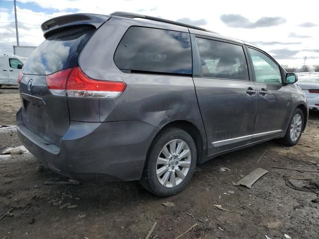 2014 Toyota Sienna LE