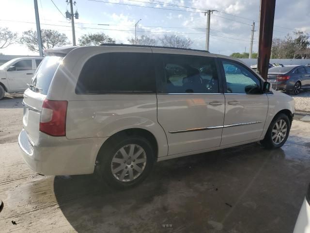 2016 Chrysler Town & Country Touring