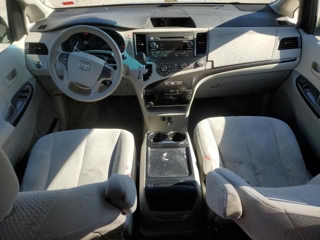 2011 Toyota Sienna LE