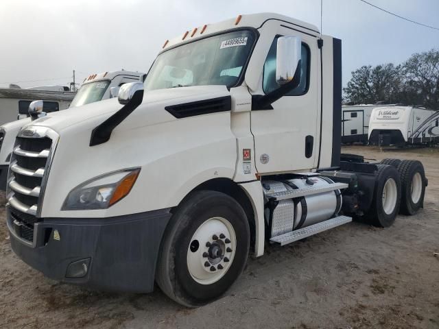 2024 Freightliner Cascadia 126